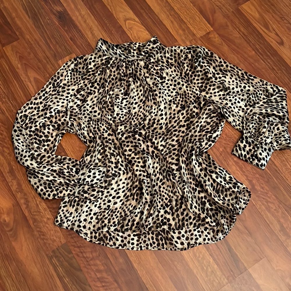 H&M High Neck Flowy Animal Print Top